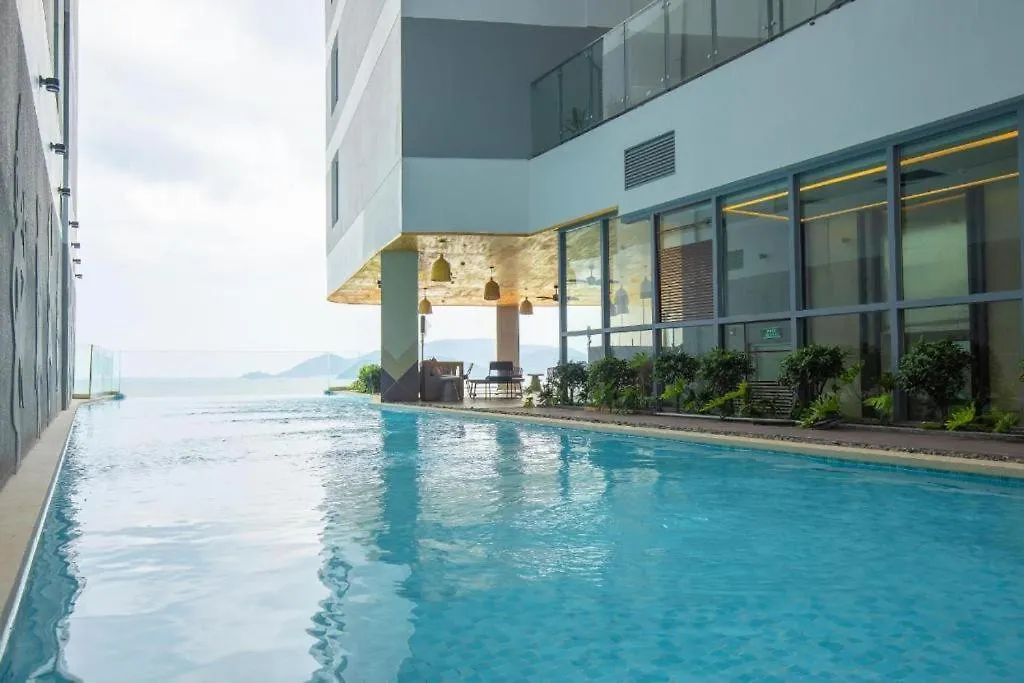 Rollton Ocean View Apartment Nha Trang