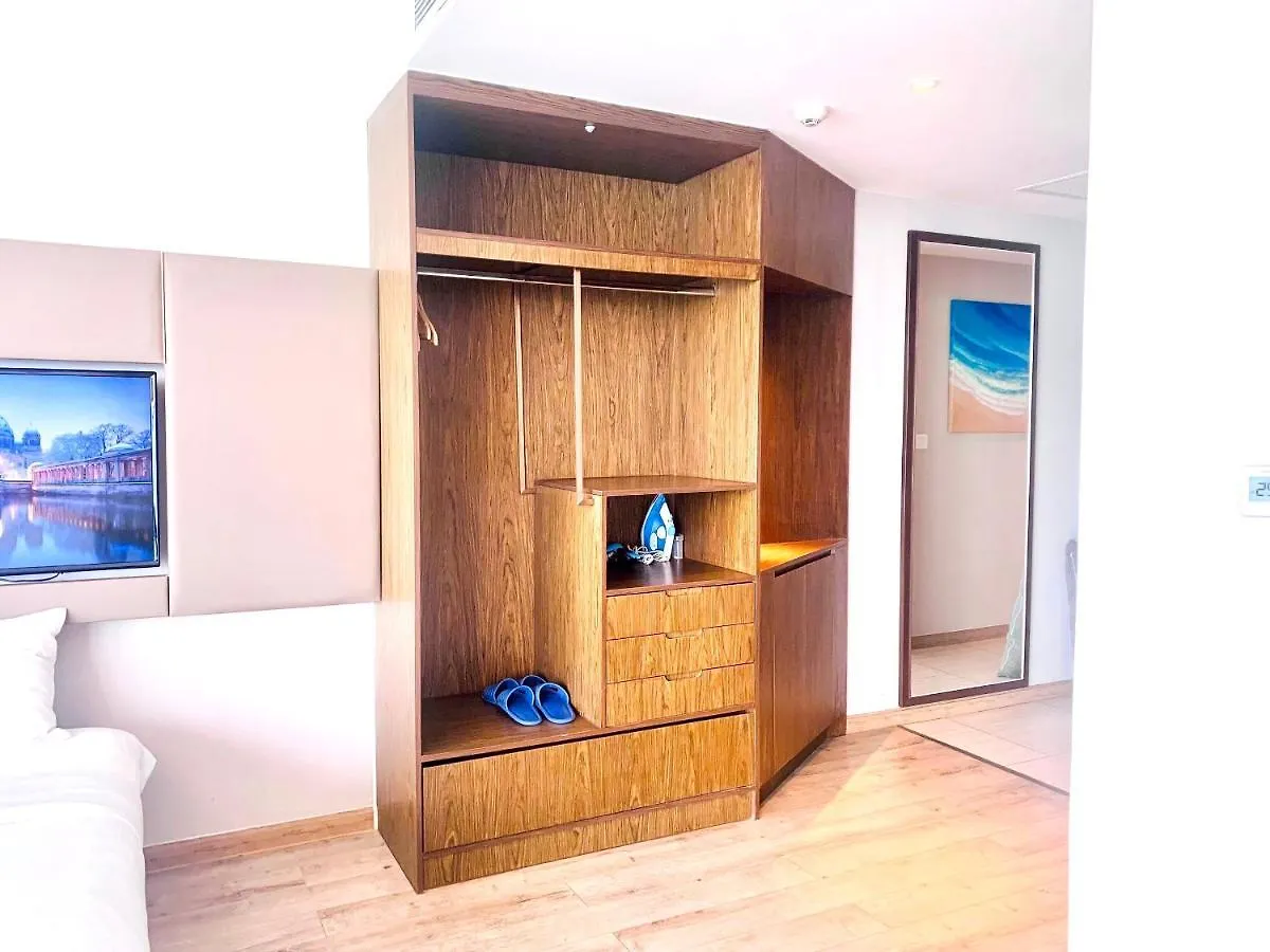 Rollton Ocean View Apartment Nha Trang