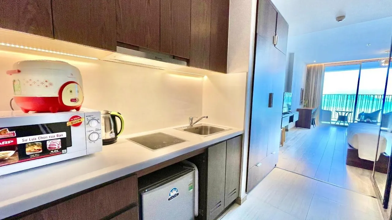 Rollton Ocean View Apartment Nha Trang