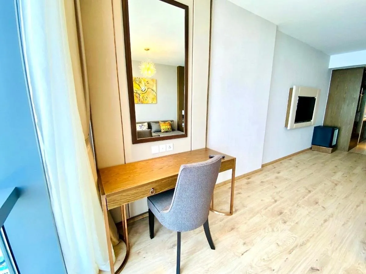 Rollton Ocean View Apartment Nha Trang 0*,