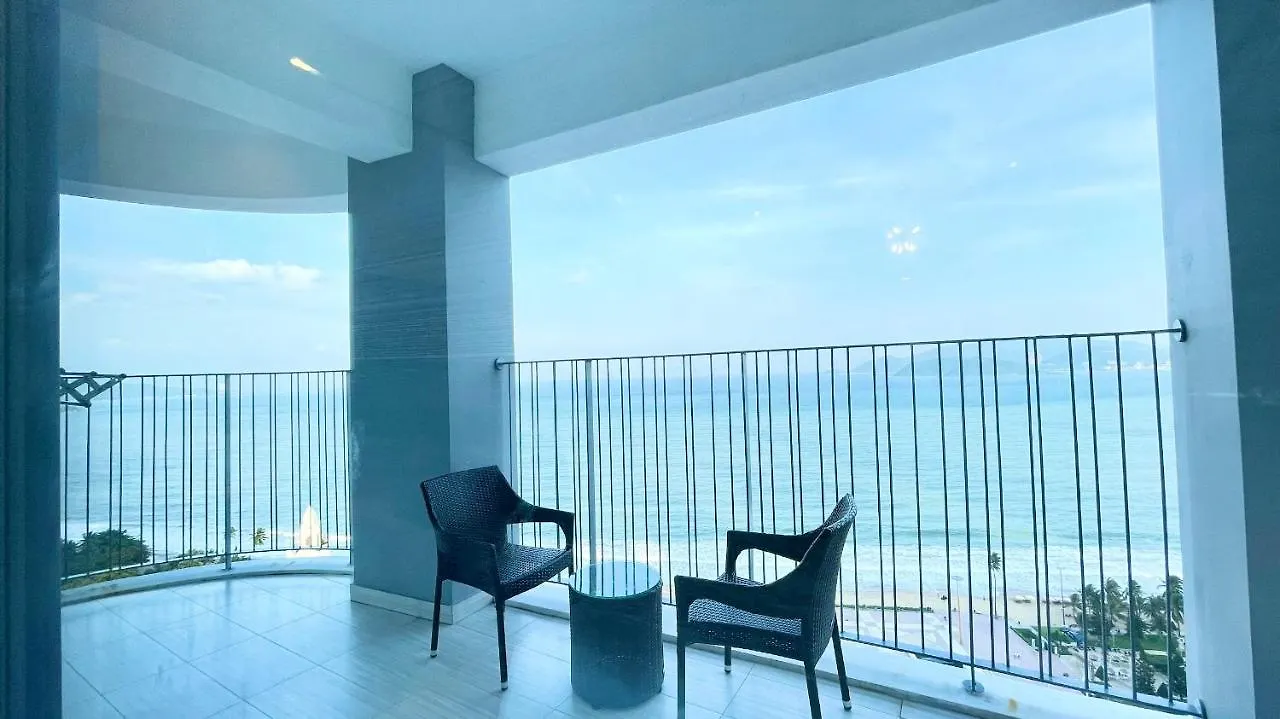 Rollton Ocean View Apartment Nha Trang