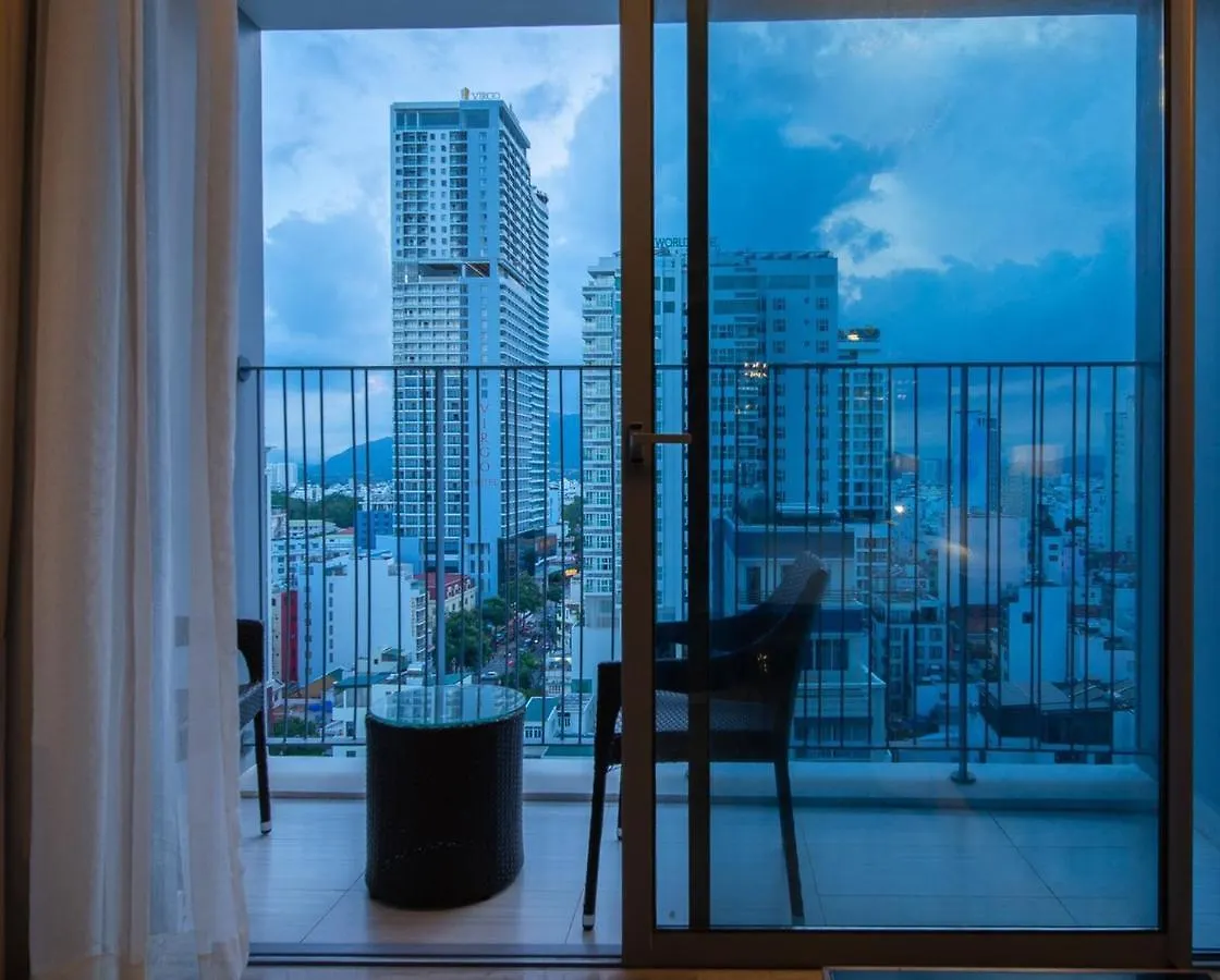 Rollton Ocean View Apartment Nha Trang